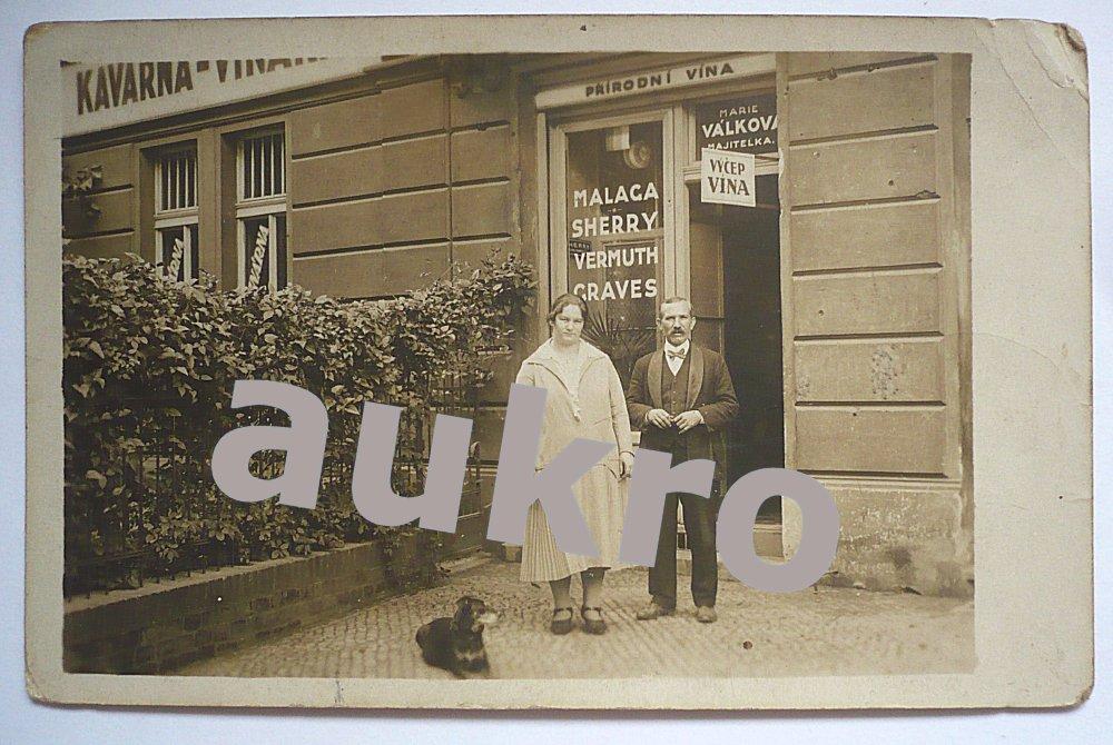 1930-holesovice-obchod-vinarna-praha-vii-79948637